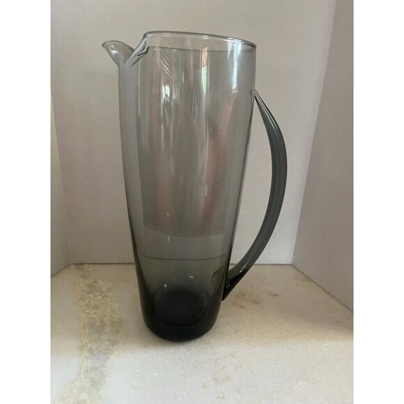 Vintage MCM Morgantown Normandie Smoke Gray Glass Cocktail Pitcher & Six Martini - Picture 6 of 9